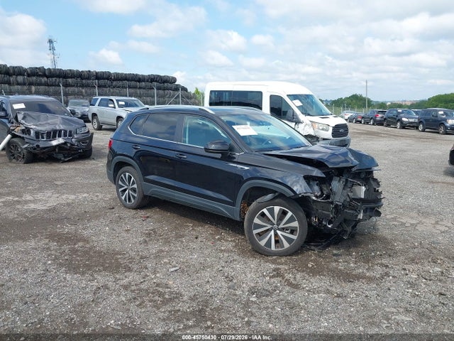 2022 Volkswagen Taos 1.5t Se მანქანა იყიდება აუქციონზე, vin: 3VVLX7B26NM033493, აუქციონის ნომერი: 45750430