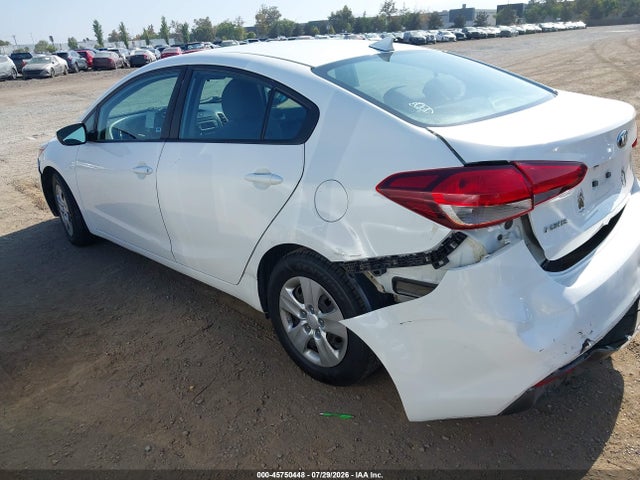 KIA FORTE LX 2018 3KPFK4A70JE211117 Image 3