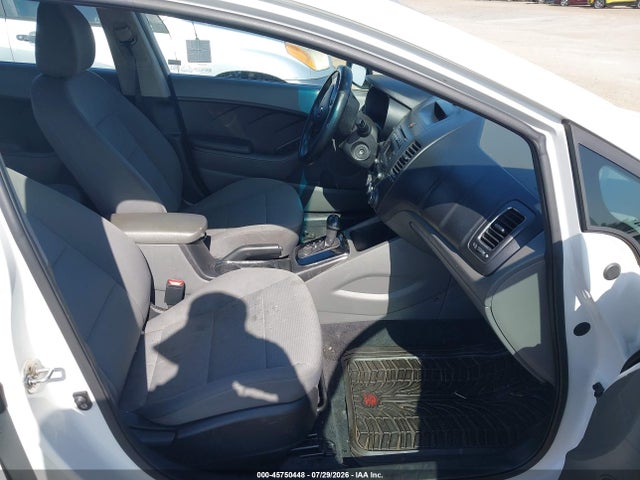 KIA FORTE LX 2018 3KPFK4A70JE211117 Image 5