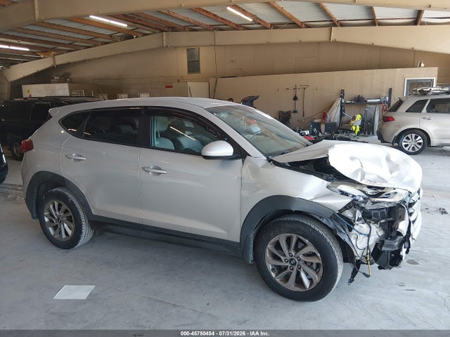 2016 Hyundai Tucson Se მანქანა იყიდება აუქციონზე, vin: KM8J23A44GU089359, აუქციონის ნომერი: 45750454