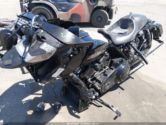 Harley-Davidson FLTRX 2024 1HD1KH722RB664160 Image 2