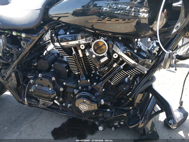 Harley-Davidson FLTRX 2024 1HD1KH722RB664160 Image 8
