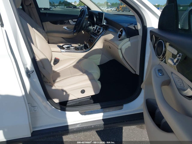 45750507 :رقم المزاد ، WDC0G4JBXGF078290 vin ، 2016 Mercedes-benz Glc 300 مزاد بيع