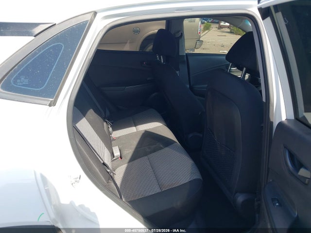 45750537 :رقم المزاد ، KM8K12AA0MU636064 vin ، 2021 Hyundai Kona Se مزاد بيع