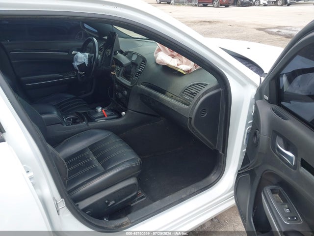 2022 Chrysler 300 S მანქანა იყიდება აუქციონზე, vin: 2C3CCABG7NH135231, აუქციონის ნომერი: 45750539