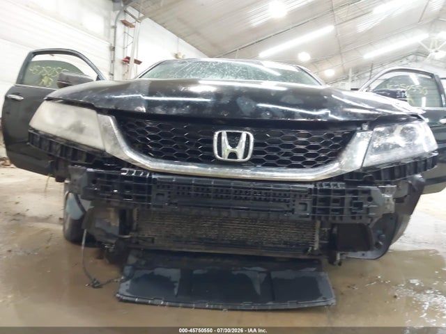 45750550 :رقم المزاد ، 1HGCT2B84DA001186 vin ، 2013 Honda Accord Ex-l V-6 مزاد بيع