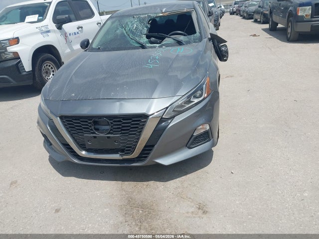 45750590 :رقم المزاد ، 1N4BL4CV8NN367937 vin ، 2022 Nissan Altima Sr Fwd مزاد بيع