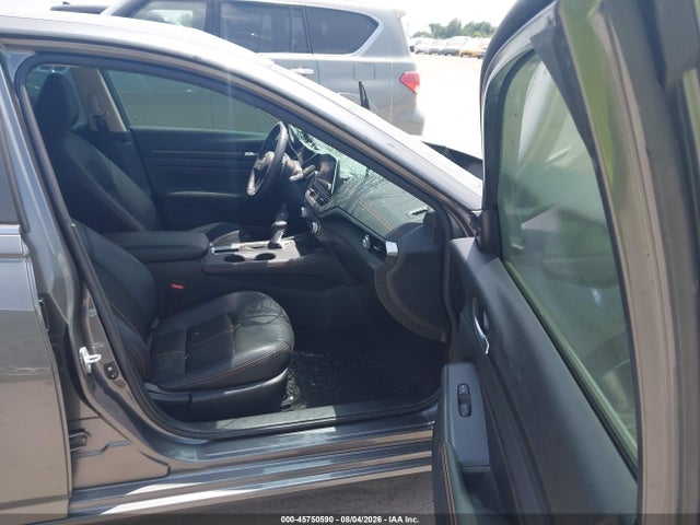 45750590 :رقم المزاد ، 1N4BL4CV8NN367937 vin ، 2022 Nissan Altima Sr Fwd مزاد بيع