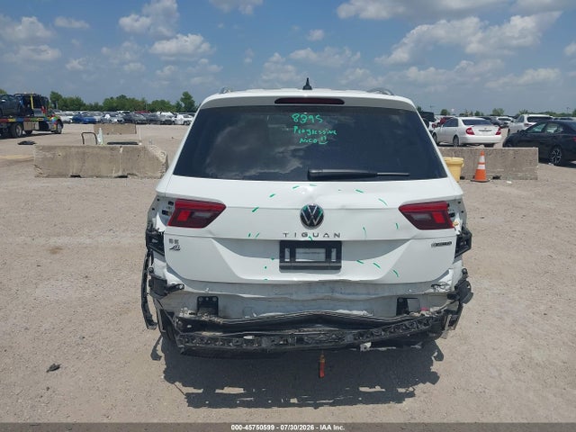 Продаж на аукціоні авто 2022 Volkswagen Tiguan 2.0t Se, vin: 3VV2B7AXXNM091582, номер лоту: 45750599