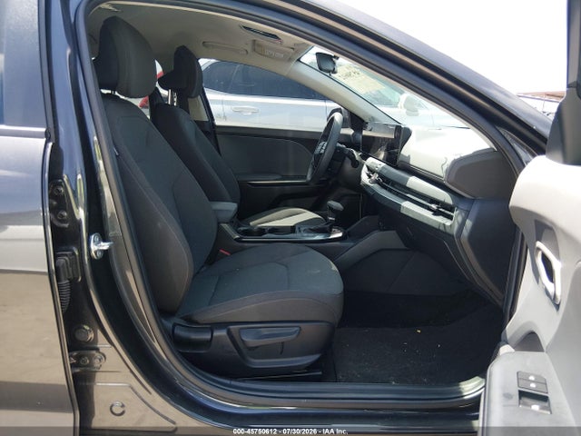 2025 Kia K4 Lxs მანქანა იყიდება აუქციონზე, vin: 3KPFT4DE3SE115197, აუქციონის ნომერი: 45750612
