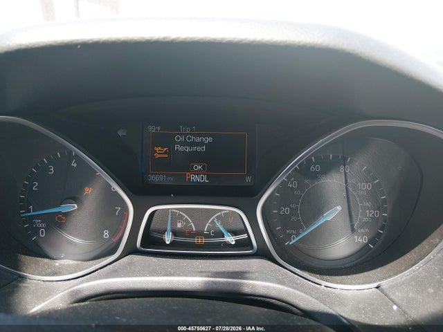 1FADP3F24JL327952 Ford FOCUS SE