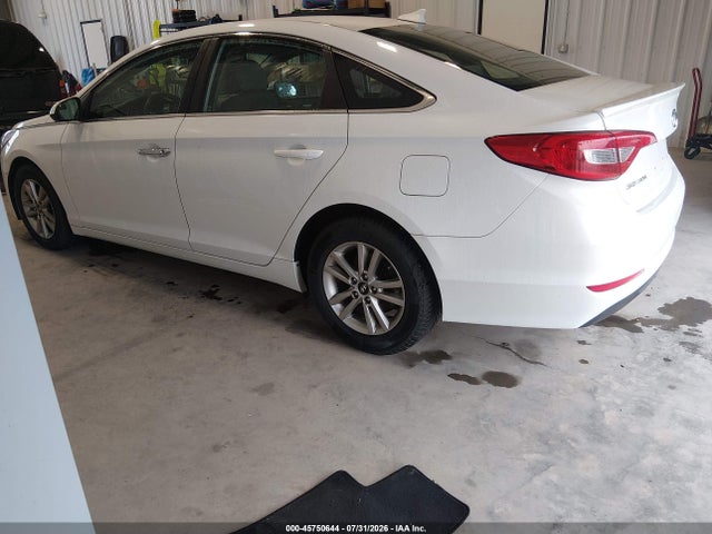 2015 Hyundai Sonata Se მანქანა იყიდება აუქციონზე, vin: 5NPE24AFXFH004417, აუქციონის ნომერი: 45750644