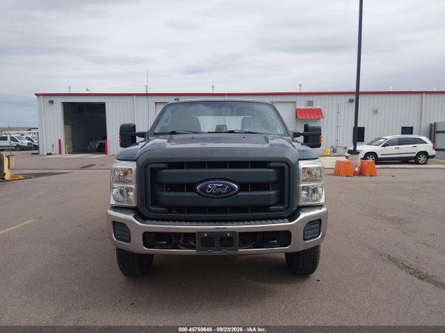 45750648 :رقم المزاد ، 1FT8W3B63GEC75914 vin ، 2016 Ford F-350 Xl مزاد بيع