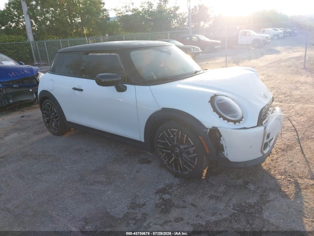 Продажа на аукционе авто 2025 Mini Hardtop Cooper S, vin: WMW23GD07S2W27379, номер лота: 45750678