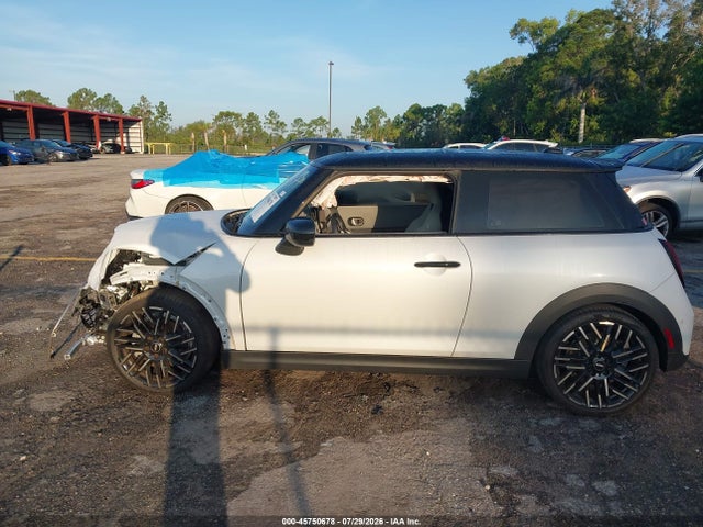 Продажа на аукционе авто 2025 Mini Hardtop Cooper S, vin: WMW23GD07S2W27379, номер лота: 45750678