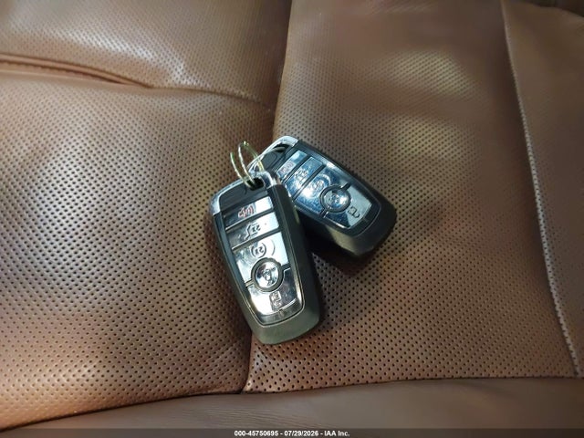 2023 Lincoln Aviator Reserve მანქანა იყიდება აუქციონზე, vin: 5LM5J7XC0PGL24121, აუქციონის ნომერი: 45750695