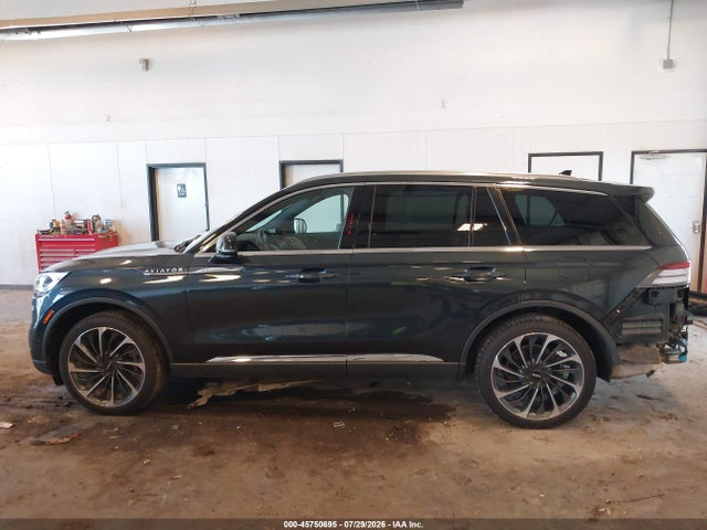 2023 Lincoln Aviator Reserve მანქანა იყიდება აუქციონზე, vin: 5LM5J7XC0PGL24121, აუქციონის ნომერი: 45750695