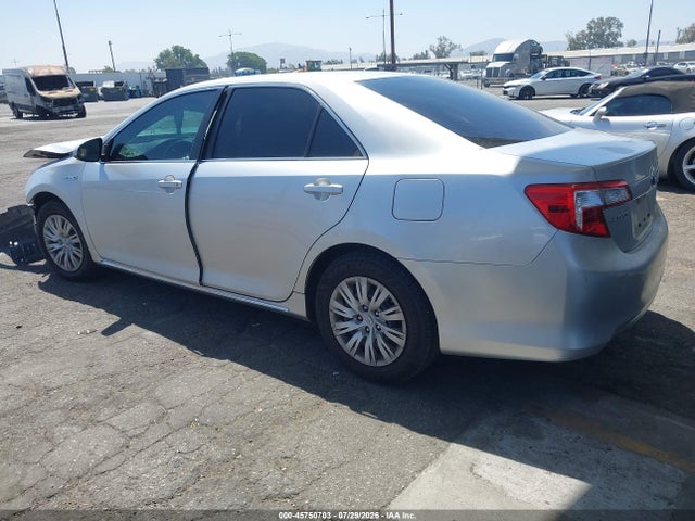 4T1BD1FK2EU098729 Toyota Camry Hybrid Le