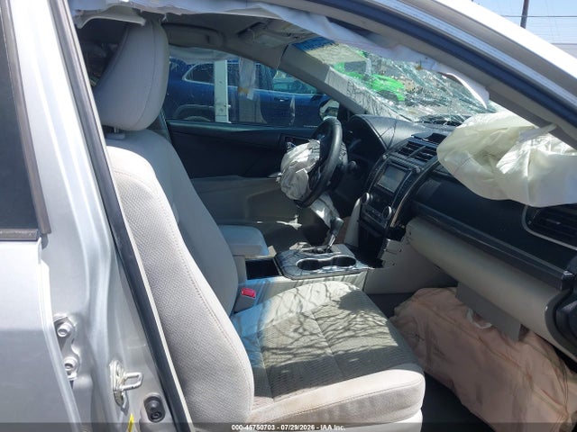 4T1BD1FK2EU098729 Toyota Camry Hybrid Le