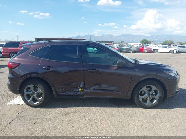 2023 Ford Escape St-line მანქანა იყიდება აუქციონზე, vin: 1FMCU0MN7PUA74408, აუქციონის ნომერი: 45750710