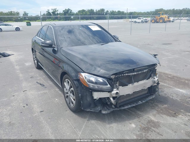 2017 Mercedes-benz C 300 მანქანა იყიდება აუქციონზე, vin: 55SWF4JB6HU197350, აუქციონის ნომერი: 45750722