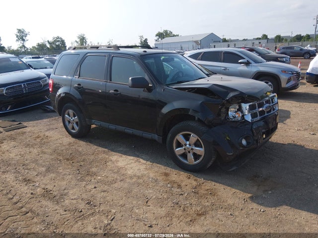 45750732 :رقم المزاد ، 1FMCU03G89KA15823 vin ، 2009 Ford Escape Xlt مزاد بيع