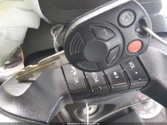 45750732 :رقم المزاد ، 1FMCU03G89KA15823 vin ، 2009 Ford Escape Xlt مزاد بيع