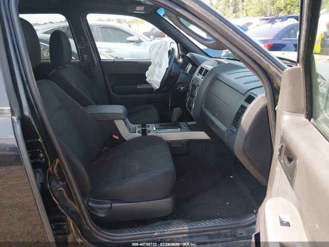 45750732 :رقم المزاد ، 1FMCU03G89KA15823 vin ، 2009 Ford Escape Xlt مزاد بيع