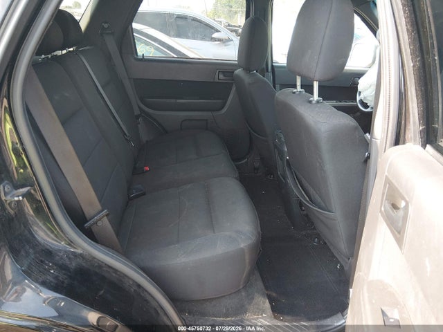 45750732 :رقم المزاد ، 1FMCU03G89KA15823 vin ، 2009 Ford Escape Xlt مزاد بيع