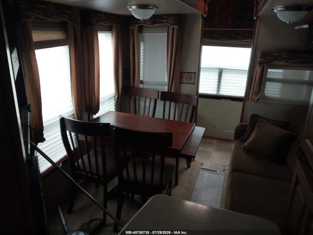 Rockwood Other 2014 4X4FRLE28E1854113 Image 8
