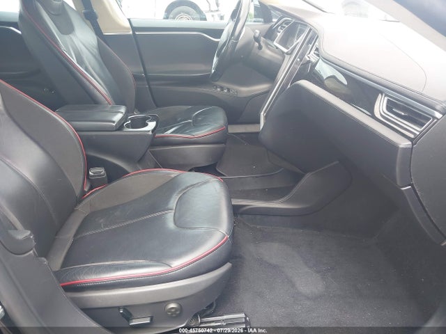 Продаж на аукціоні авто 2013 Tesla Model S Performance, vin: 5YJSA1CP2DFP16412, номер лоту: 45750742
