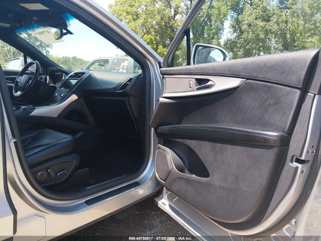 Продажа на аукционе авто 2020 Lincoln Nautilus Standard, vin: 2LMPJ6J99LBL06869, номер лота: 45750817