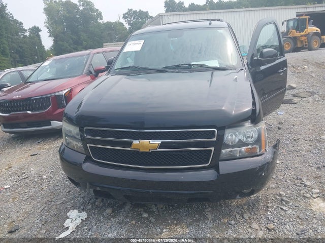 2013 Chevrolet Suburban Lt მანქანა იყიდება აუქციონზე, vin: 1GNSCJE05DR373543, აუქციონის ნომერი: 45750846