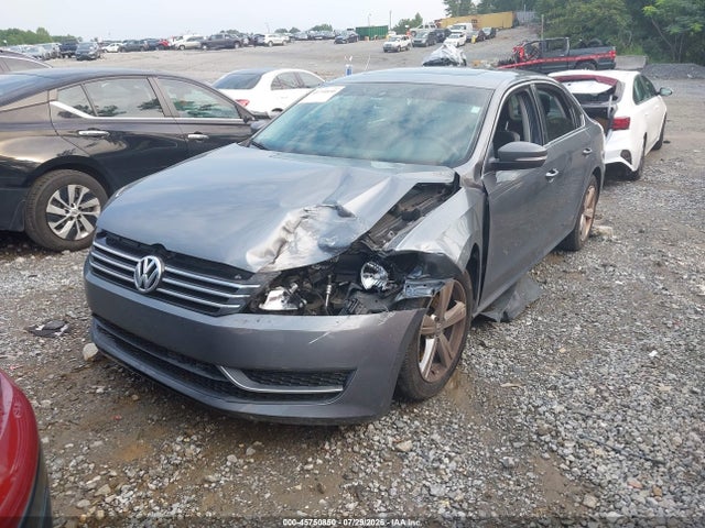 2013 Volkswagen Passat 2.5l Se მანქანა იყიდება აუქციონზე, vin: 1VWBP7A35DC082993, აუქციონის ნომერი: 45750850