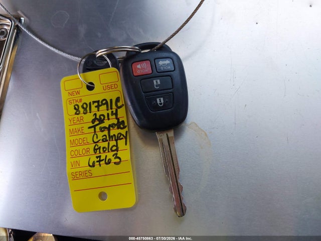 Продажа на аукционе авто 2014 Toyota Camry Le, vin: 4T4BF1FK5ER416763, номер лота: 45750863