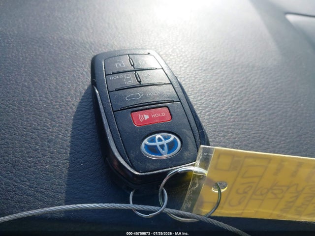 45750873 :رقم المزاد ، 5TDYRKEC6MS054302 vin ، 2021 Toyota Sienna Xle مزاد بيع