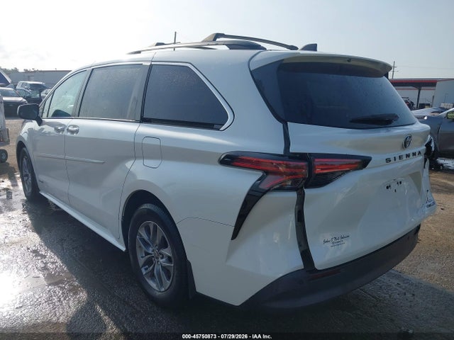 45750873 :رقم المزاد ، 5TDYRKEC6MS054302 vin ، 2021 Toyota Sienna Xle مزاد بيع