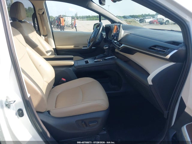 45750873 :رقم المزاد ، 5TDYRKEC6MS054302 vin ، 2021 Toyota Sienna Xle مزاد بيع