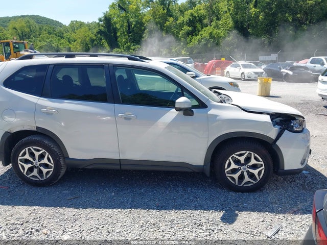 Продажа на аукционе авто 2019 Subaru Forester Premium, vin: JF2SKAGC2KH425556, номер лота: 45750929