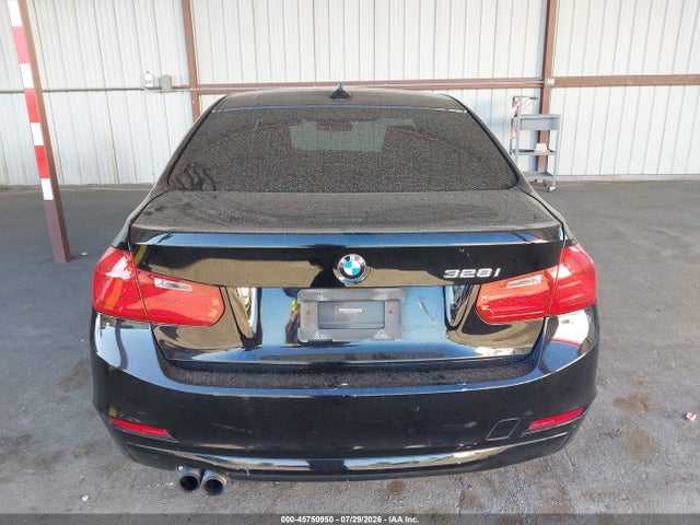 45750950 :رقم المزاد ، WBA3C1C58DF438296 vin ، 2013 Bmw 328i مزاد بيع