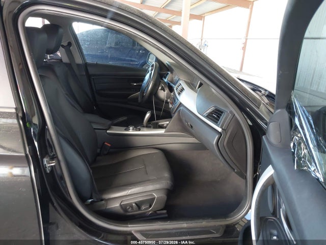 45750950 :رقم المزاد ، WBA3C1C58DF438296 vin ، 2013 Bmw 328i مزاد بيع