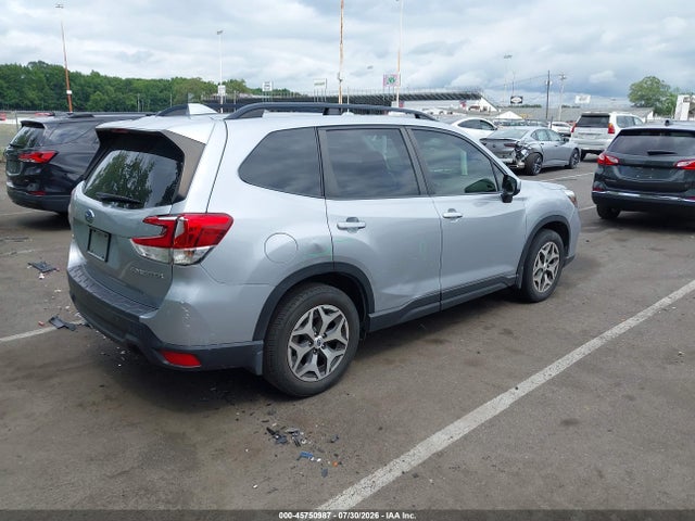 Продаж на аукціоні авто 2021 Subaru Forester Premium, vin: JF2SKAFC8MH541252, номер лоту: 45750987