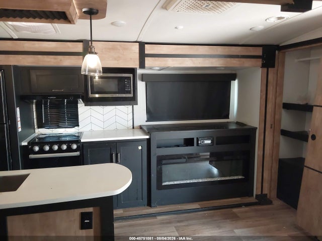 Продажа на аукционе авто 2022 Keystone Outback, vin: 4YDT0BS29NB453209, номер лота: 45751081