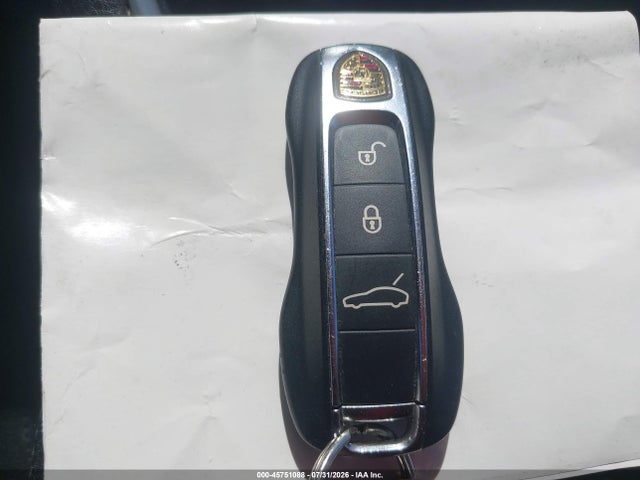 WP0AA2A75JL119588 Porsche PANAMERA 4