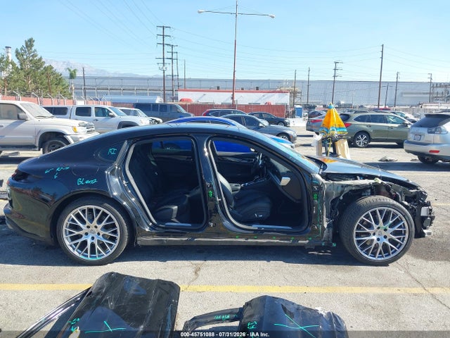 WP0AA2A75JL119588 Porsche PANAMERA 4