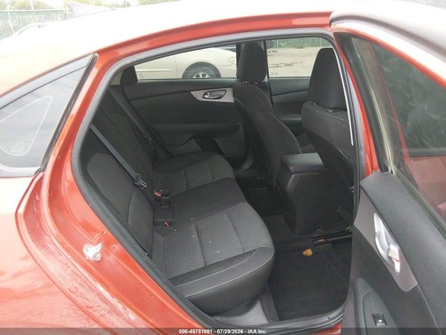 KIA Forte Lxs 2023 3KPF24AD9PE666739 Image 8