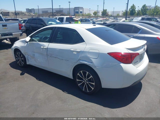 Toyota Corolla Xse 2018 5YFBURHEXJP776967 Image 3