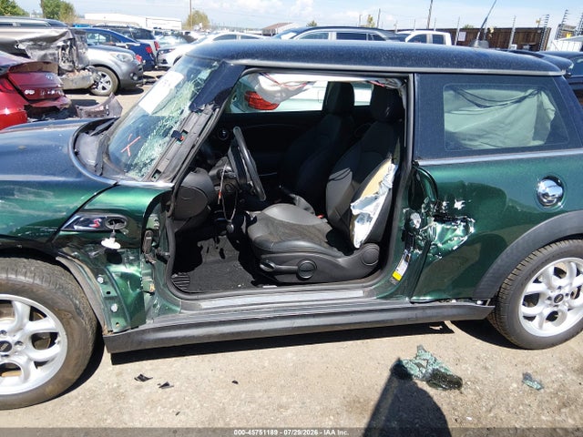 Продажа на аукционе авто 2011 Mini Cooper S, vin: WMWSV3C52BTY13258, номер лота: 45751189