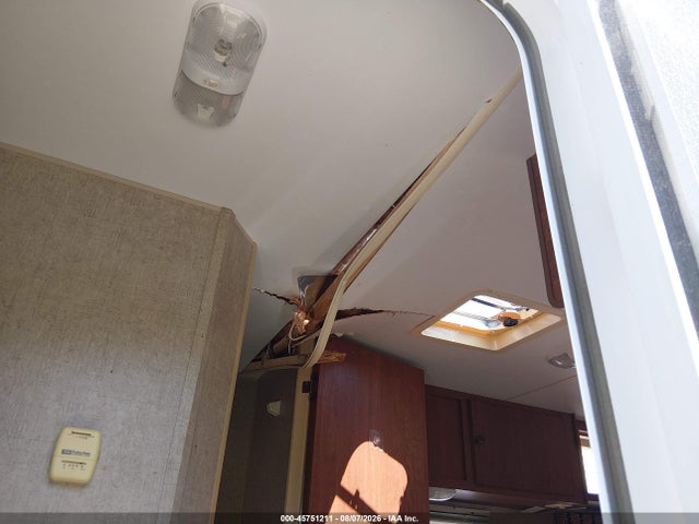 Coachmen Sportsmen 2014 4EZTK1616E5055073 Image 12