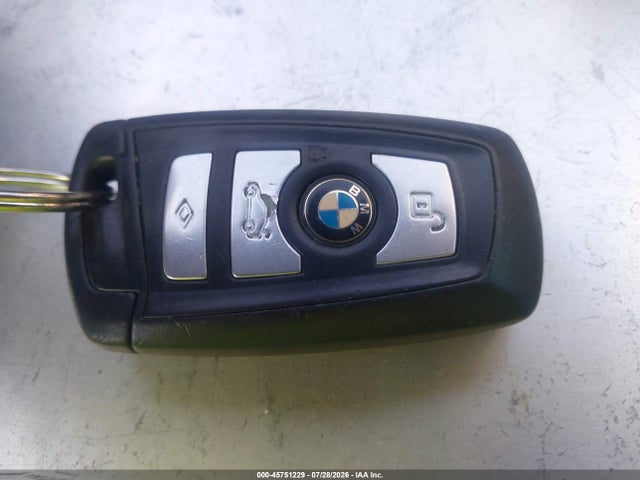 45751229 :رقم المزاد ، WBAFR1C52BC749071 vin ، 2011 Bmw 528i مزاد بيع